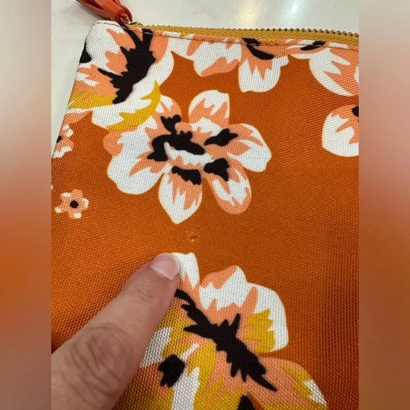 RACHEL Pally Reversible Orange Flower Clutch - Picture 8 of 8